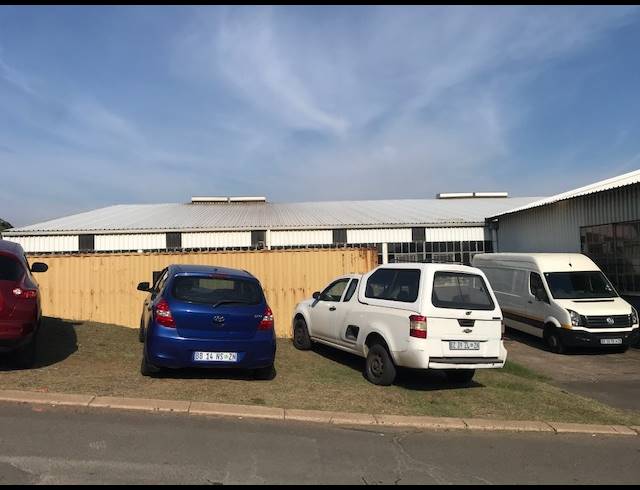2,278M² WAREHOUSE TO LET IN GLEN ANIL
